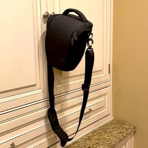 Caden DSLR/SLR Camera Shoulder Bag Case